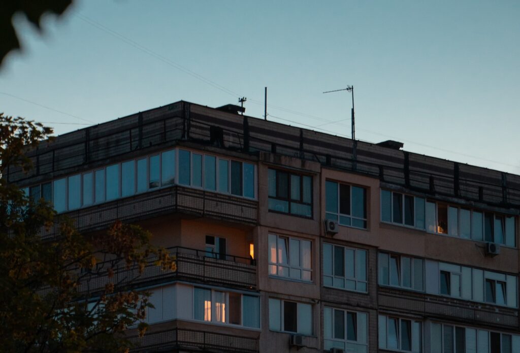 Поки тільки дорожчає: що реально відбувається з ринком нерухомості у Києві