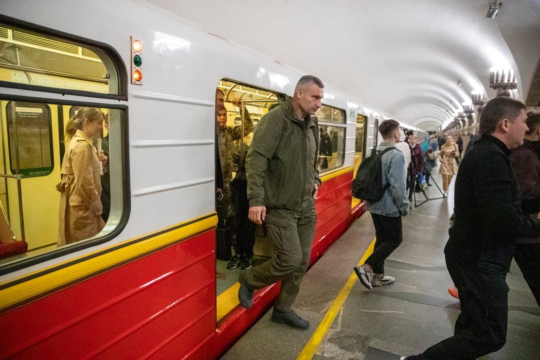 Віталій Кличко на новому поїзді в Київському метро