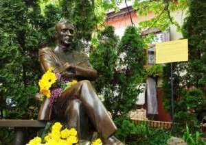 У Києві створили петицію за повернення пам’ятника Булгакову