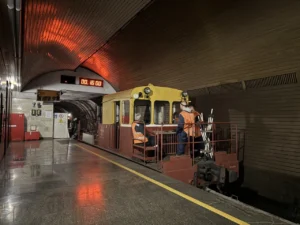 Зарплата 24.000 і стипендія за курси: у Києві набирають водіїв дрезини